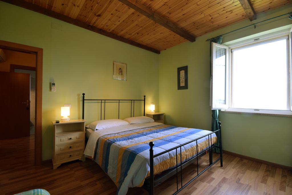 Agriturismo Al Rifugio Divino Belvedere Ostrense Kültér fotó