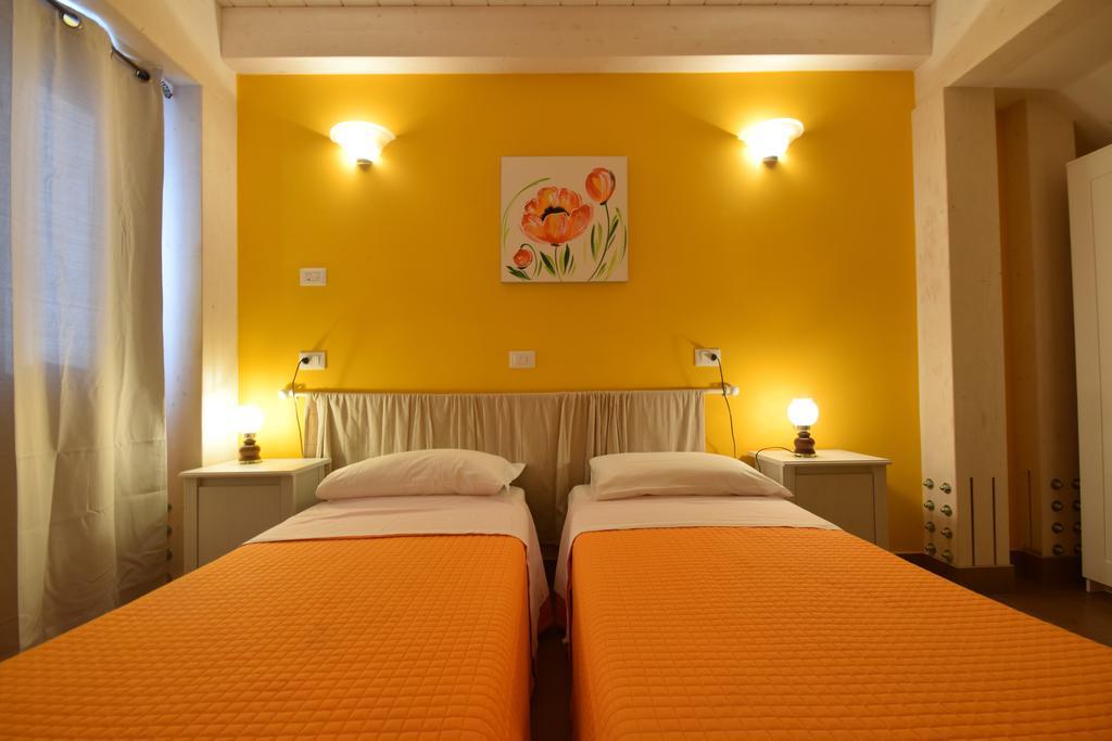 Agriturismo Al Rifugio Divino Belvedere Ostrense Kültér fotó